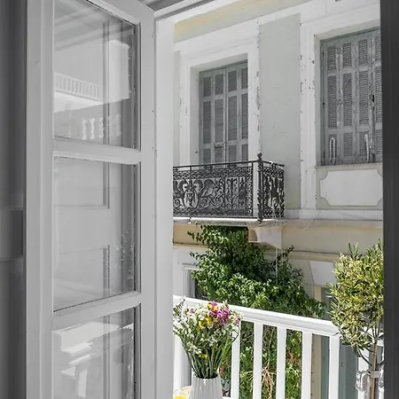 Mykonos Be Chic Luxury Mansion